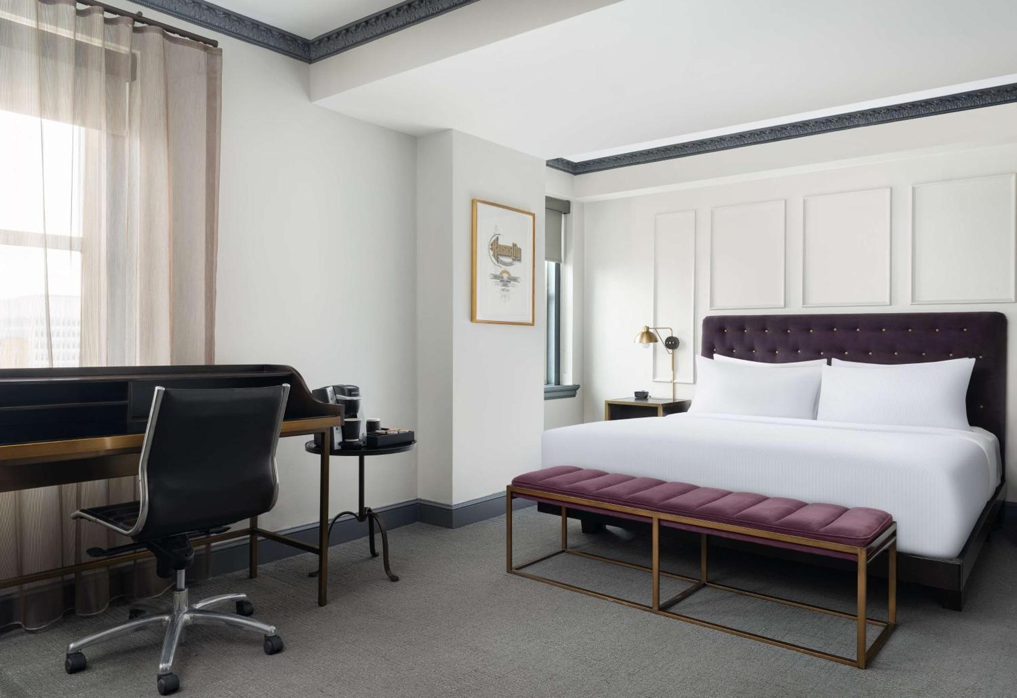 Hotel Phillips Kansas City, Curio Collection By Hilton Exterior photo