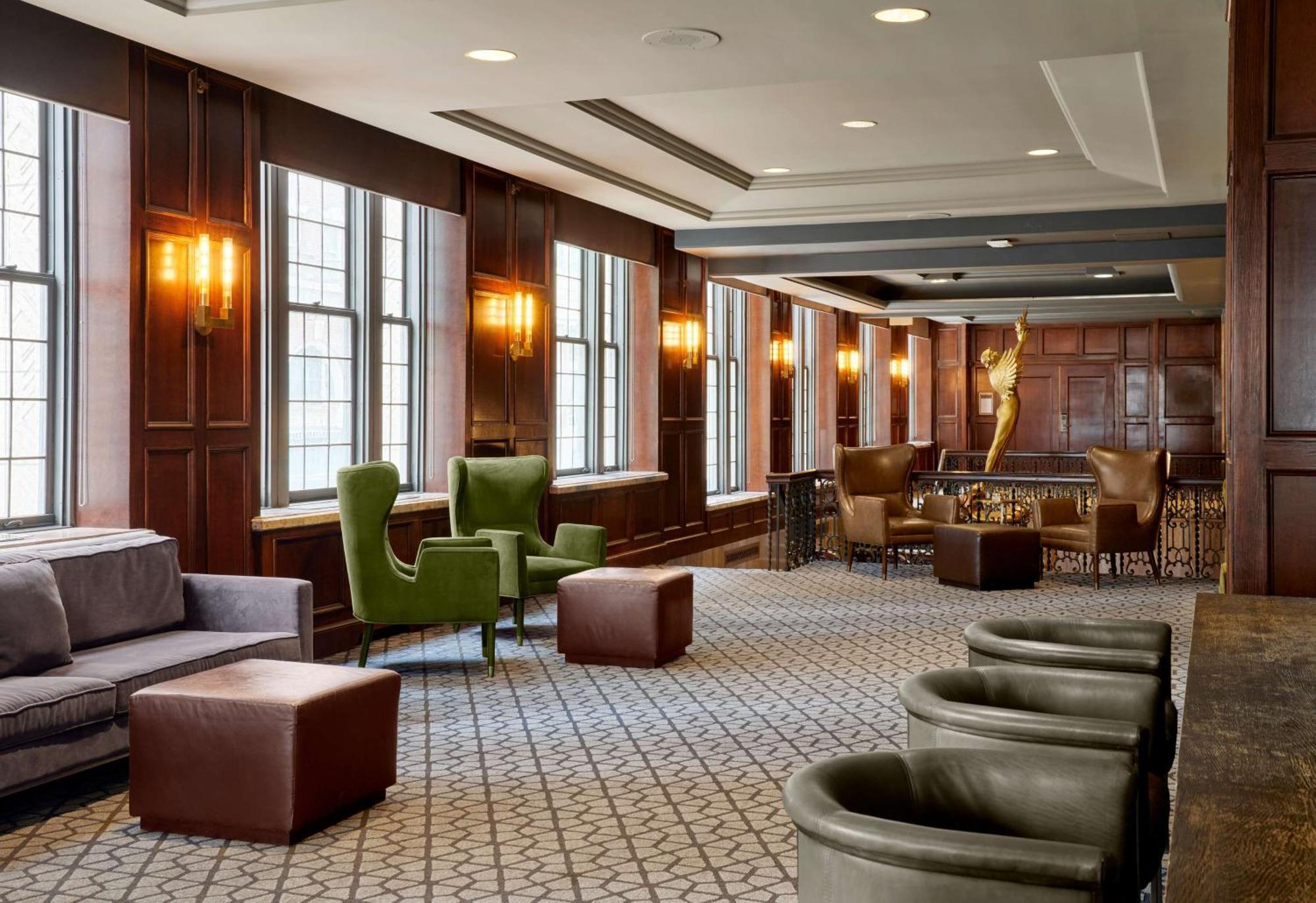 Hotel Phillips Kansas City, Curio Collection By Hilton Exterior photo