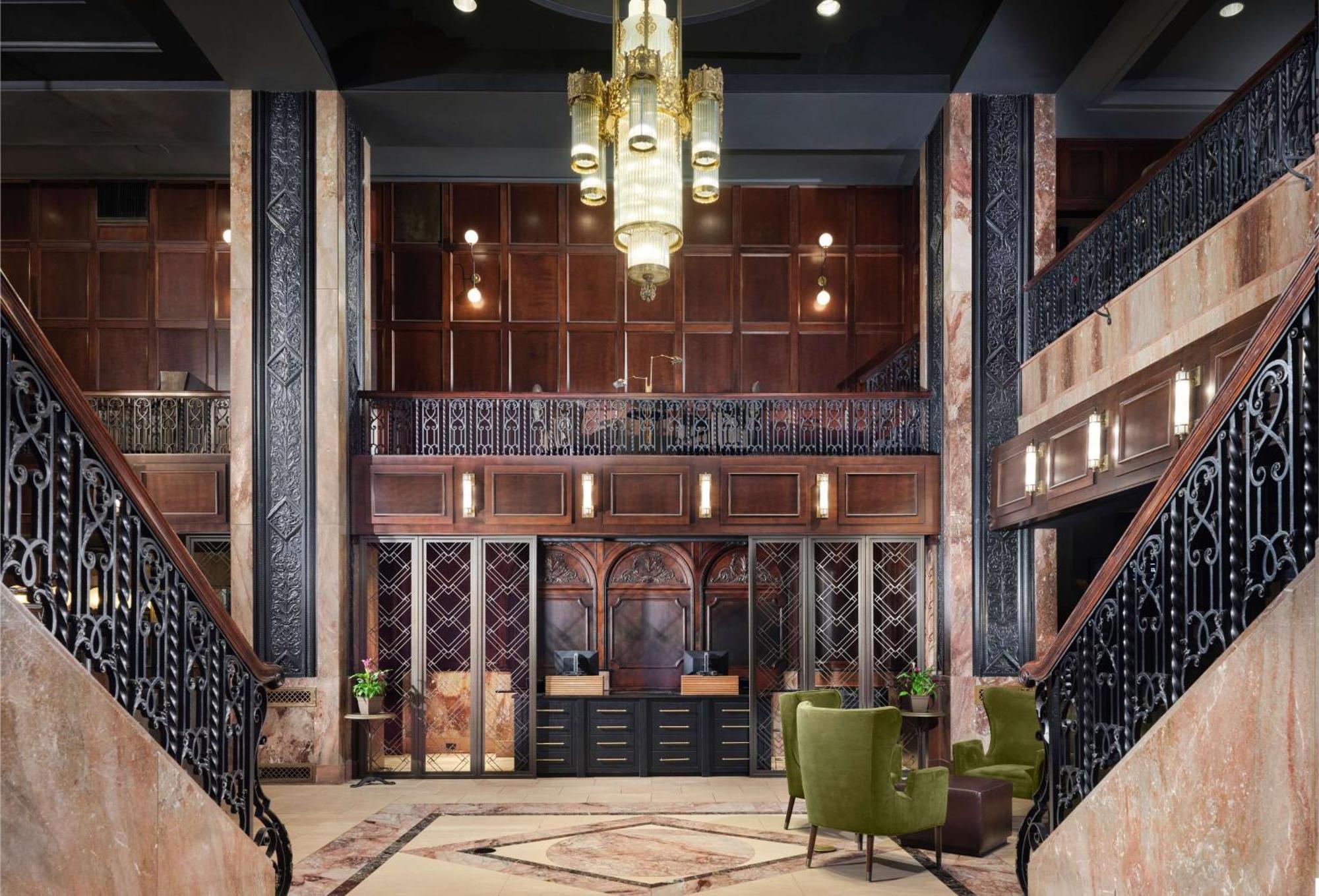 Hotel Phillips Kansas City, Curio Collection By Hilton Exterior photo